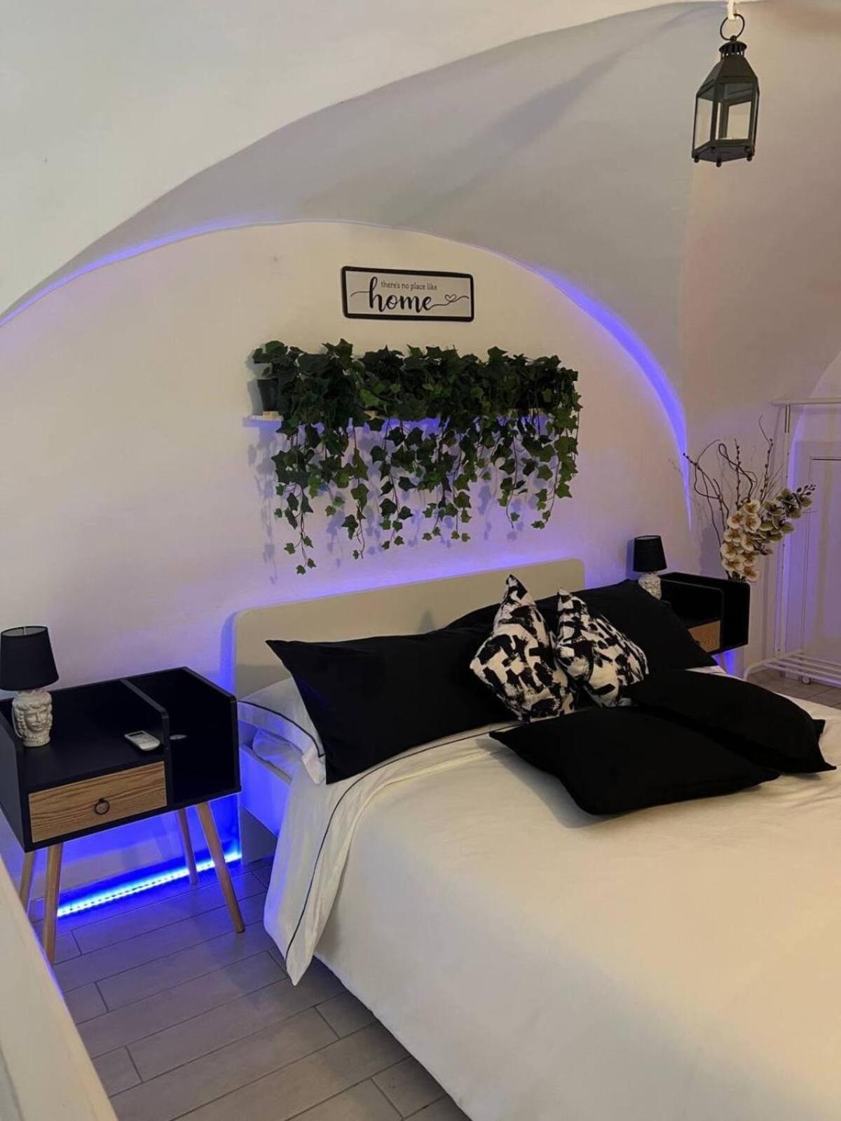 Borgo Santa Caterina - Fiera "Ventotto Holiday Home" CTA Exteriör bild